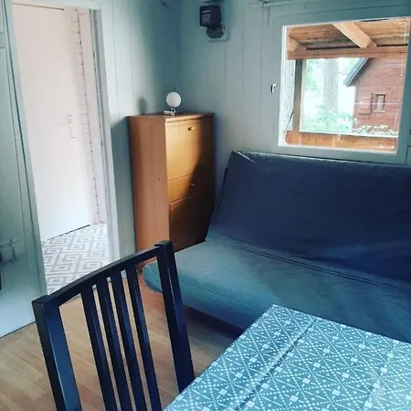 بيت للعطل Letniskowy Golun